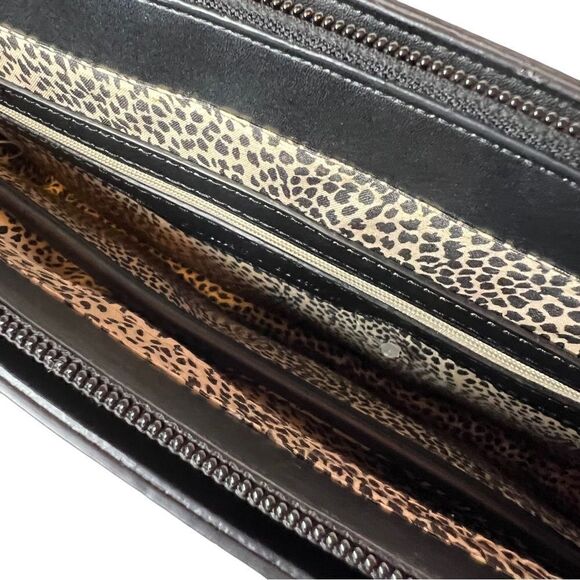 SOLE SOCIETY Envelope Clutch with Gold Hardware in Black and Gray - Picture 5 of 14